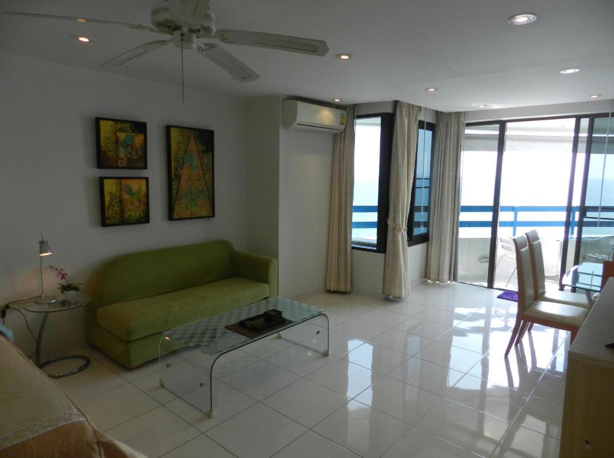 Jomtien Plaza Condotel Pokoj fotografie