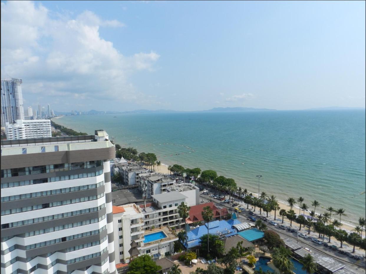 Jomtien Plaza Condotel Pokoj fotografie