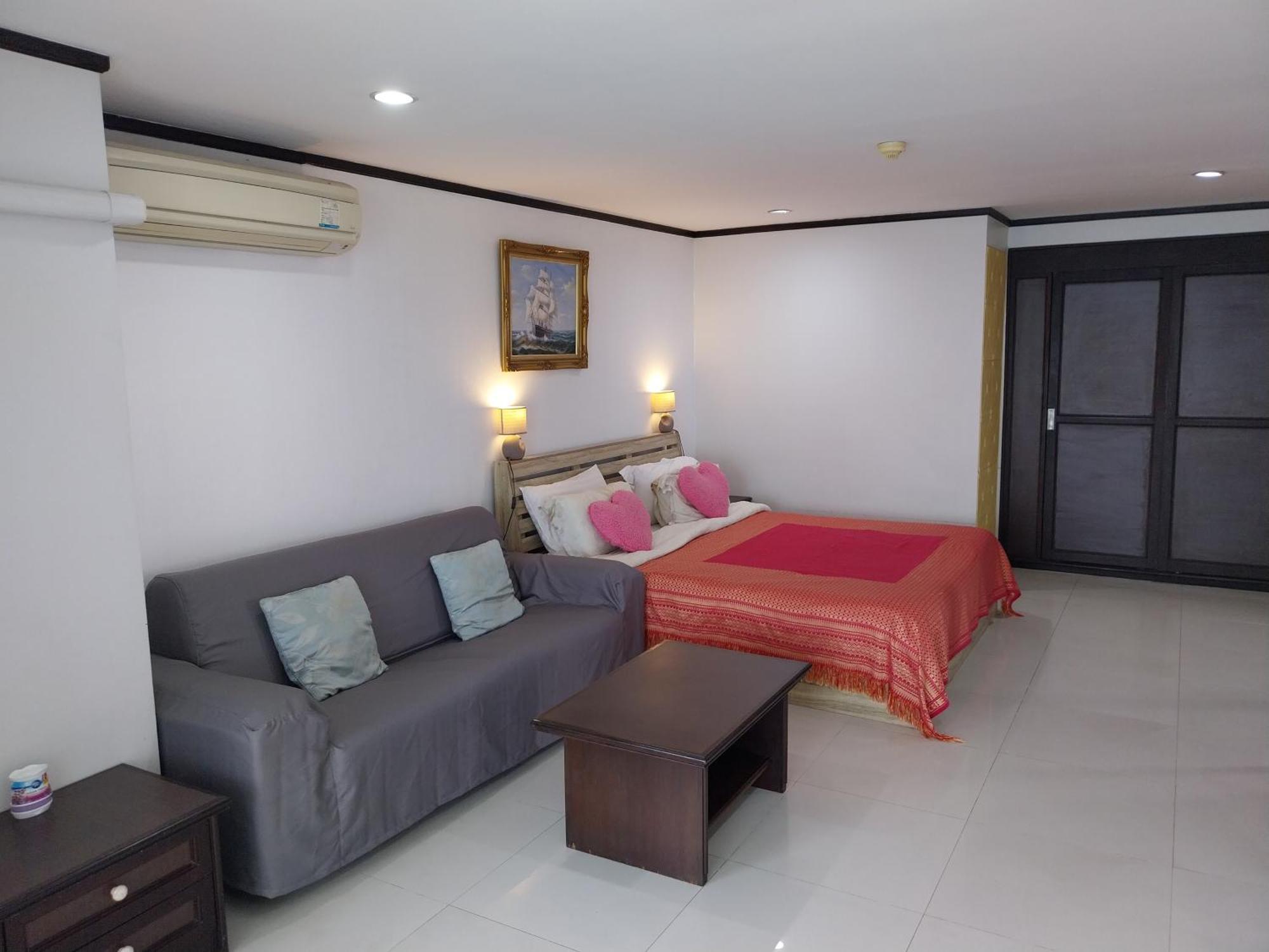 Jomtien Plaza Condotel Pokoj fotografie